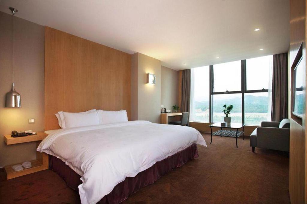 The Art Hotel Shenzhen Bagian luar foto